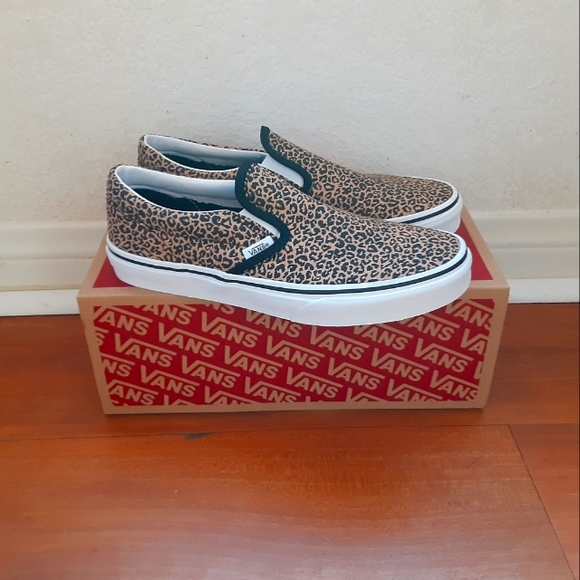 Vans - Picture 1 of 4